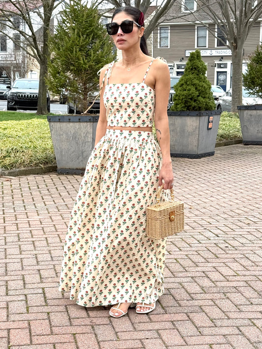 Rein Bonding Floral Crop Top And Midi Skirt Set