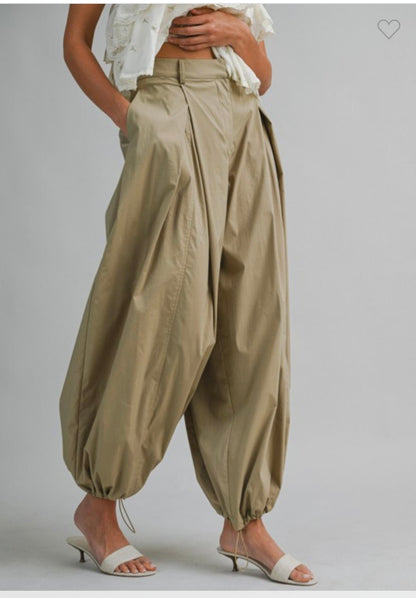 Pleated Drawstring Balloon Pants