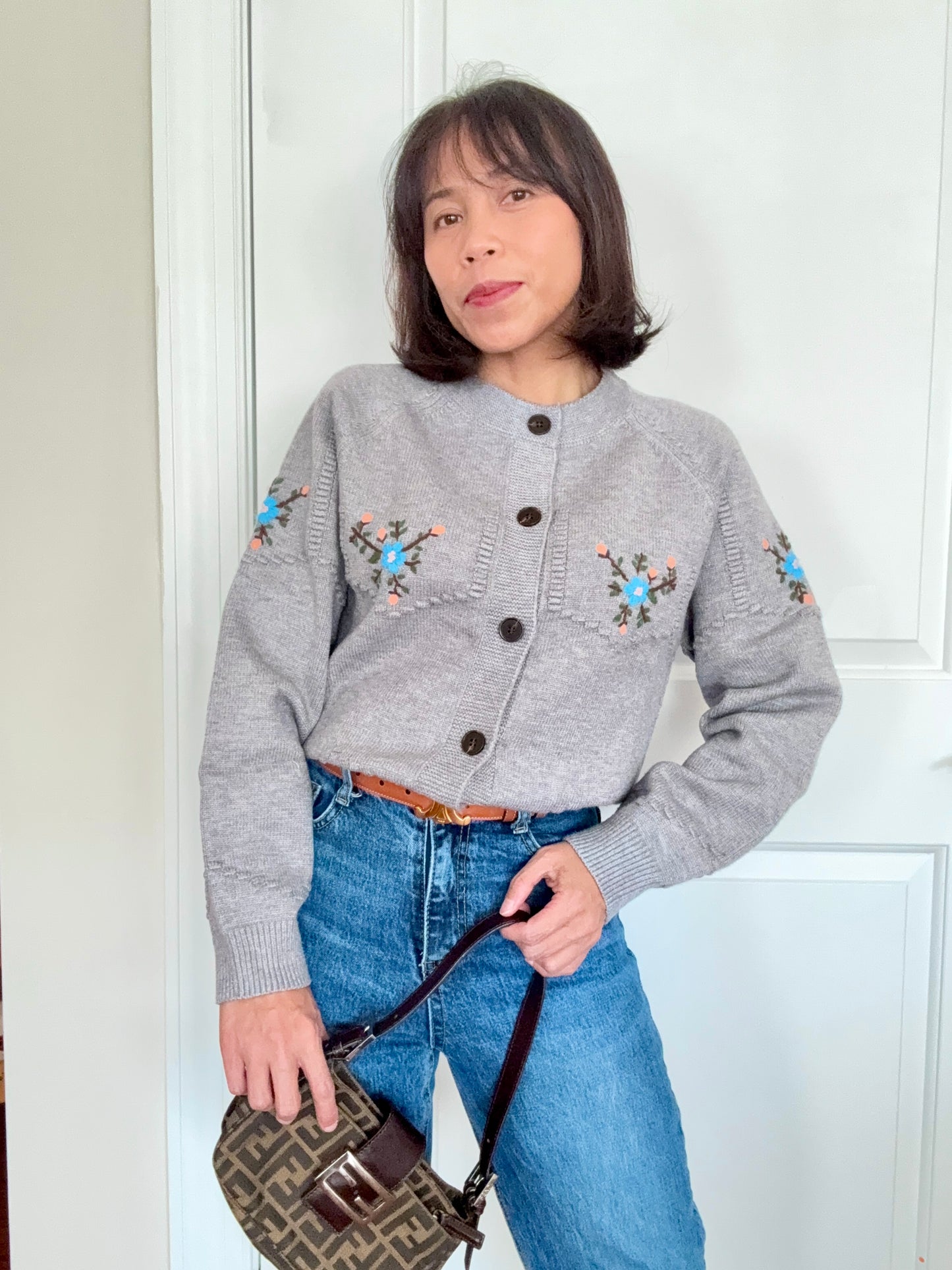 Embroidered Vintage Knit Cardigan – Gray