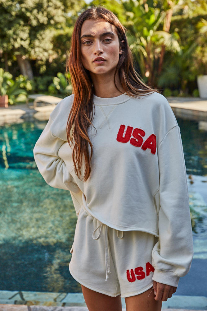 The USA Relaxed Shorts in Beige