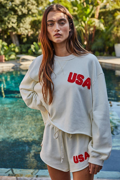 The USA Relaxed Shorts in Beige