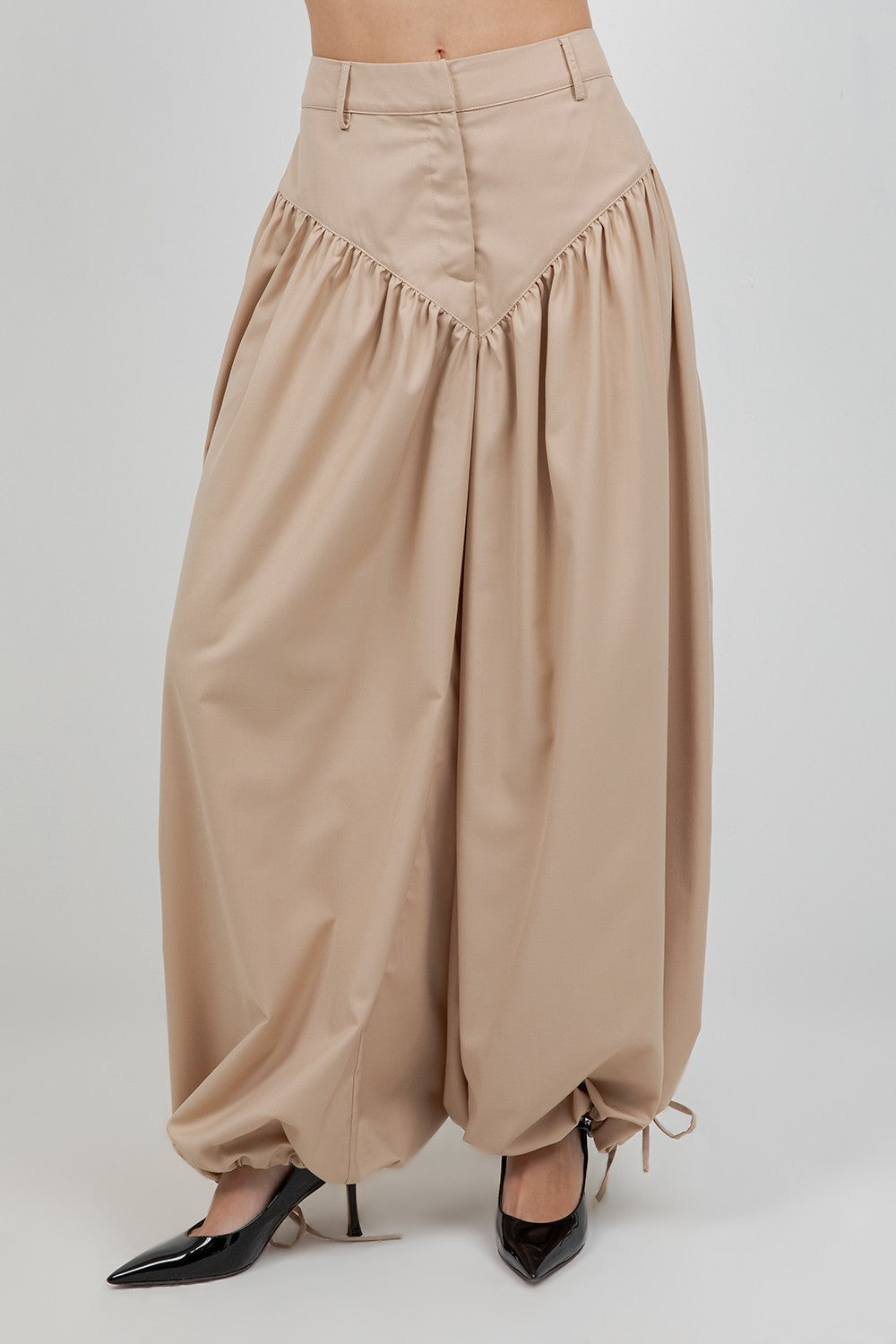 The Genie Pants in Beige