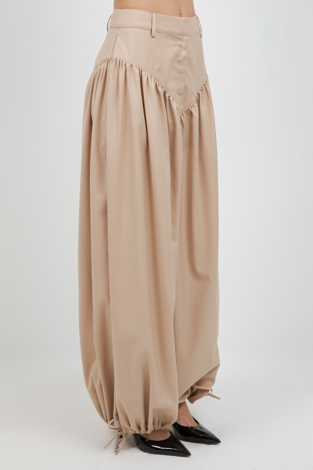 The Genie Pants in Beige